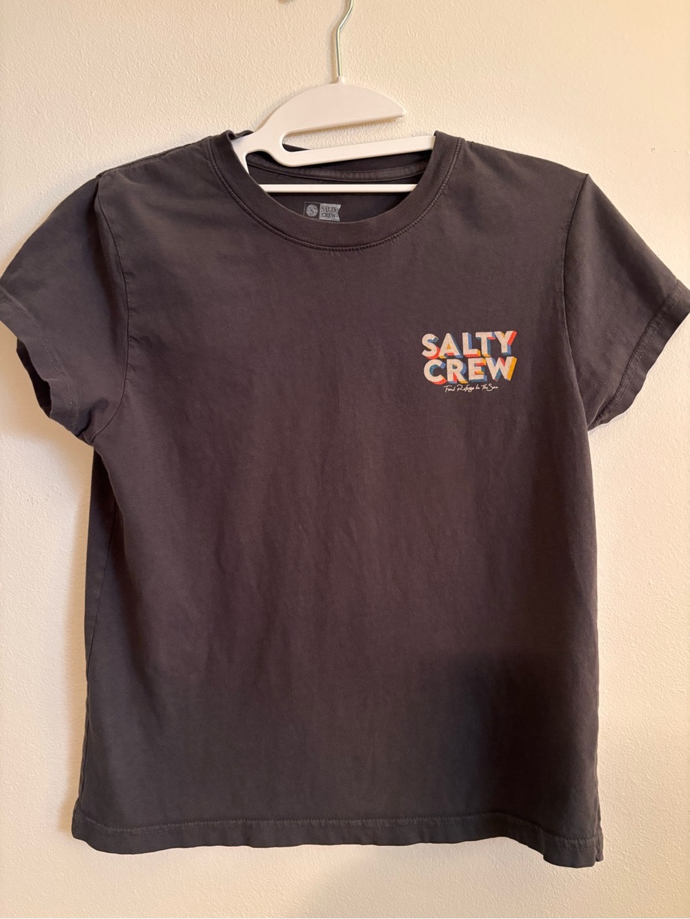 Salty Crew Charcoal Short Sleeve Tee with Multicolor Logo